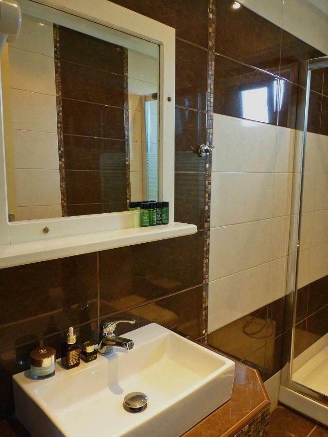 Yannis Apartments Afytos Exterior foto