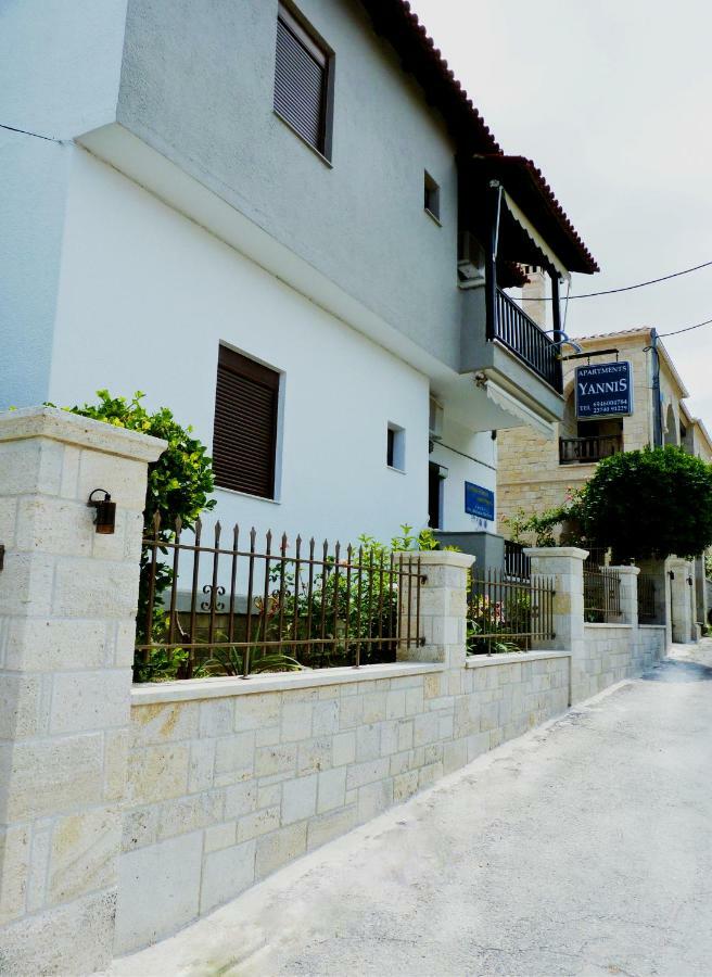 Yannis Apartments Afytos Exterior foto
